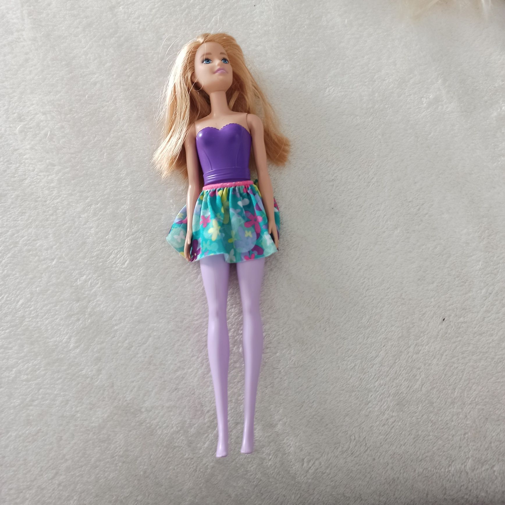 Boneca Barbie com pouco uso