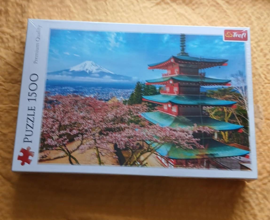 Nowe puzzle, całkowicie zapakowane