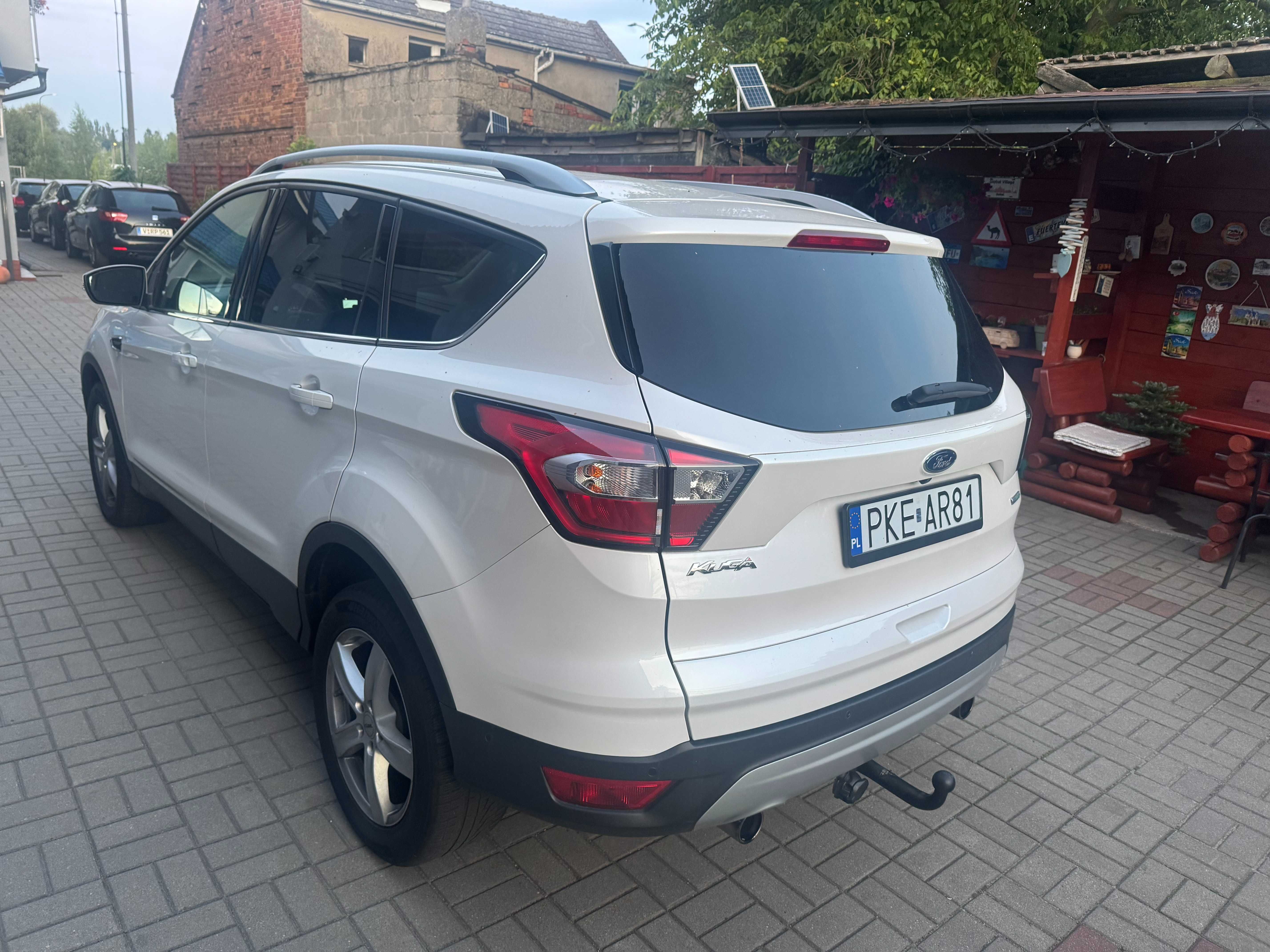 Ford Kuga 1.5 150 KM sprowadzony 2017 zarejestrowany kamera navi ledy