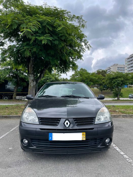 Renault Clio preto, 55 cv, Gasolina, Cilindrada 1149, 5 portas