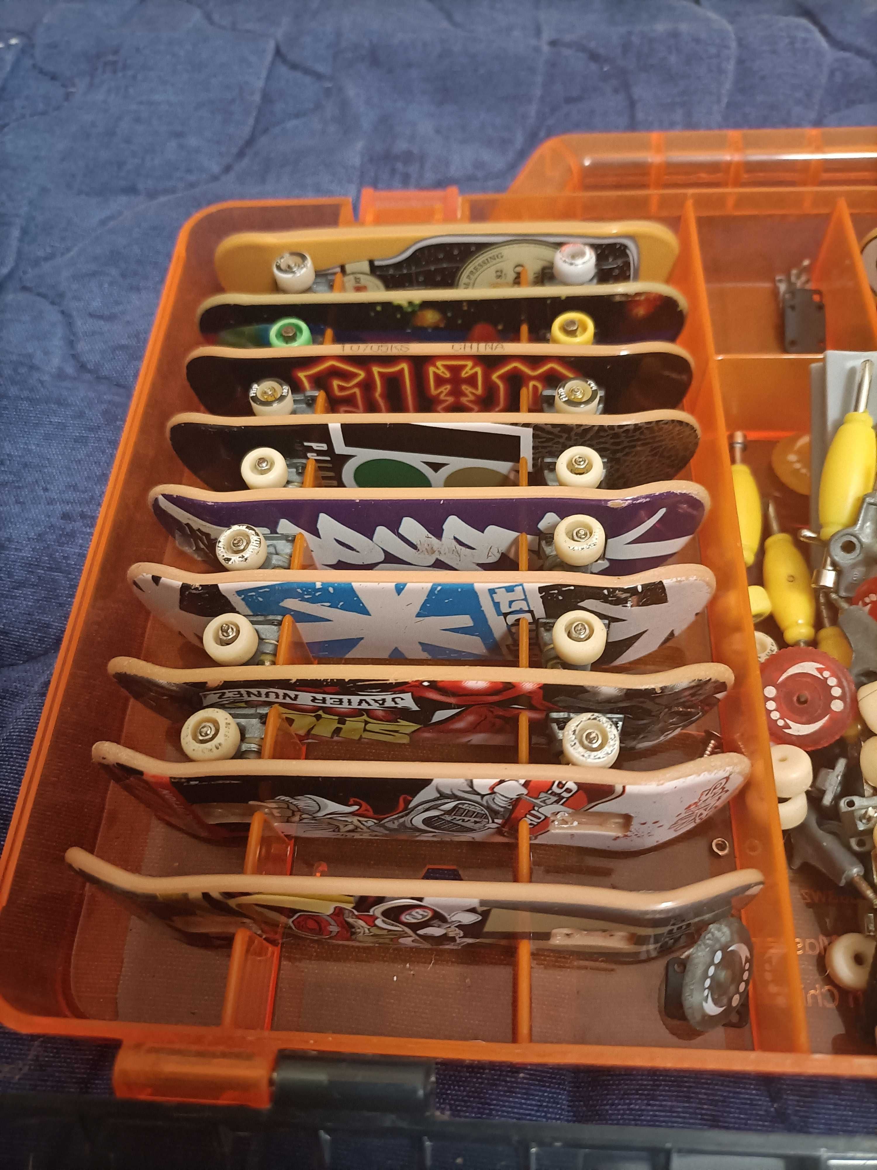 12 Tech Deck + caixa