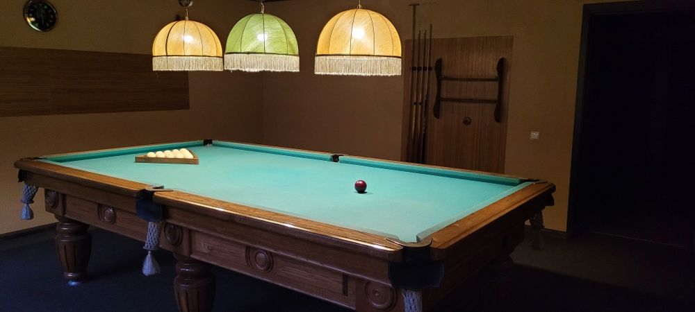 Стіл більярдний професійний