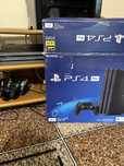 PS4 Pro 1rb+ігри на дисках 2 джойстіка+зарядна станція