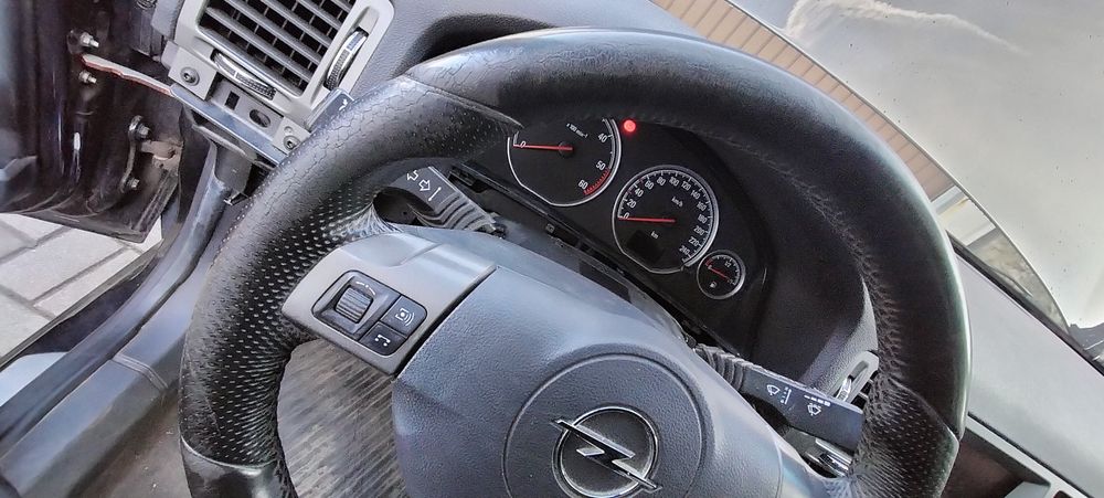 Kierownica wielofunkcyjna OPC Vectra c signum lift