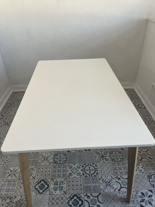 Mesa para 6 pessoas