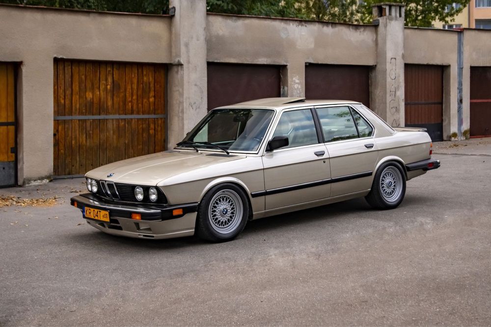 Bmw e28 535i manual