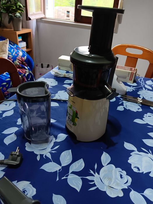 ESPREMEDOR elétrico de frutas e legumes, Faca elétrica Moulinex