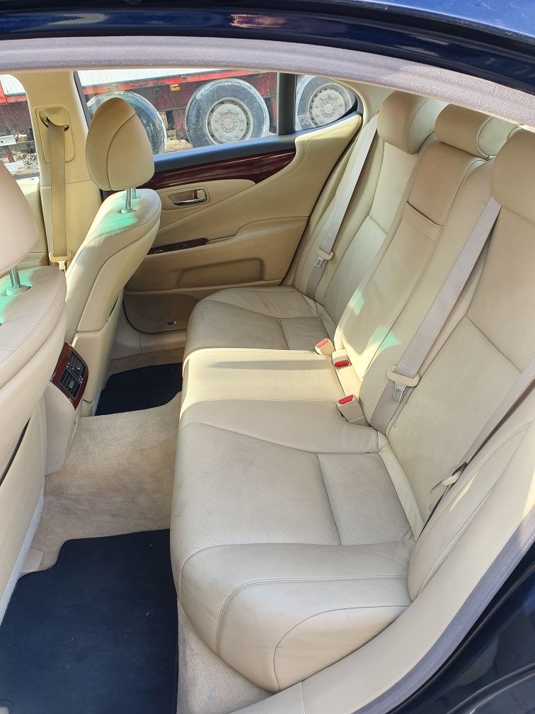 LexusLs600h.Запчасти, разборка,фара,капот,крыло,бампер,дверь,двигатель