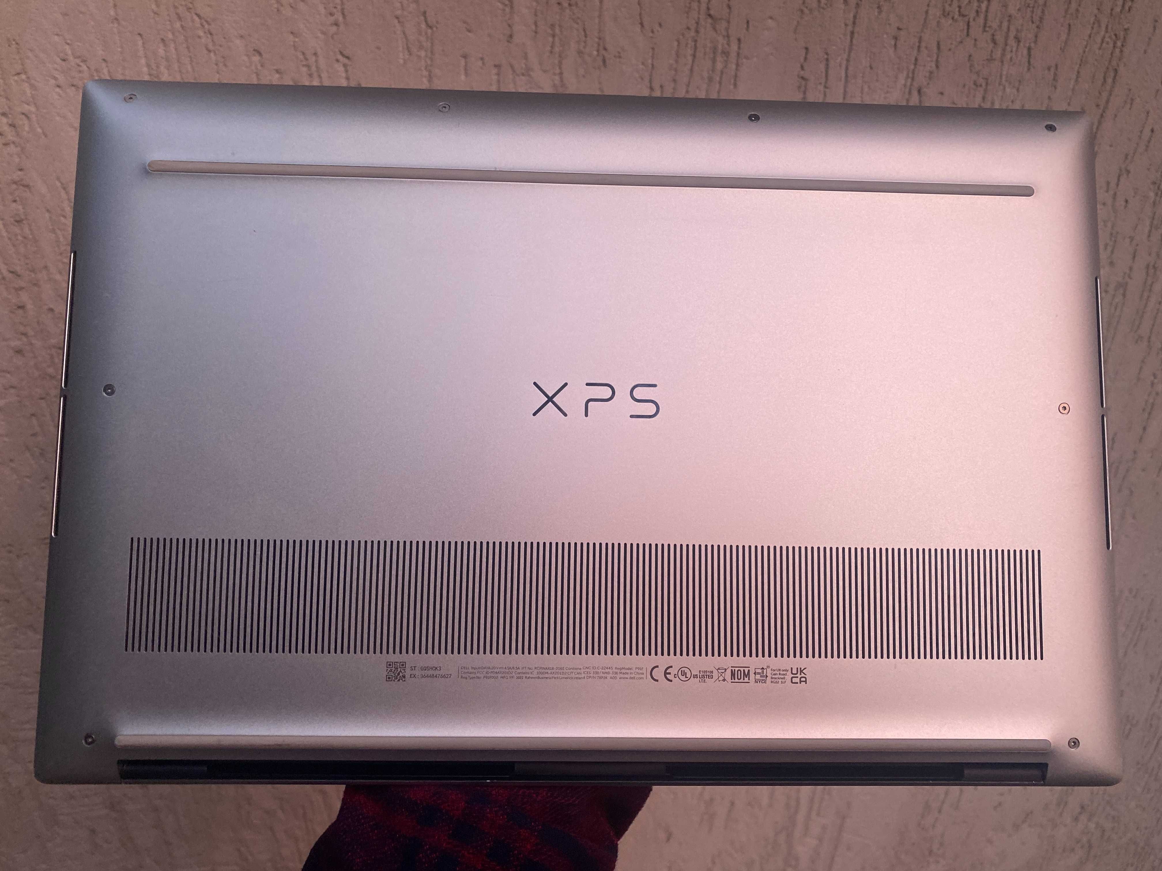 Безрамковий преміум ноутбук DELL XPS 15 9510 i5-11400H 16/512Gb 2022р