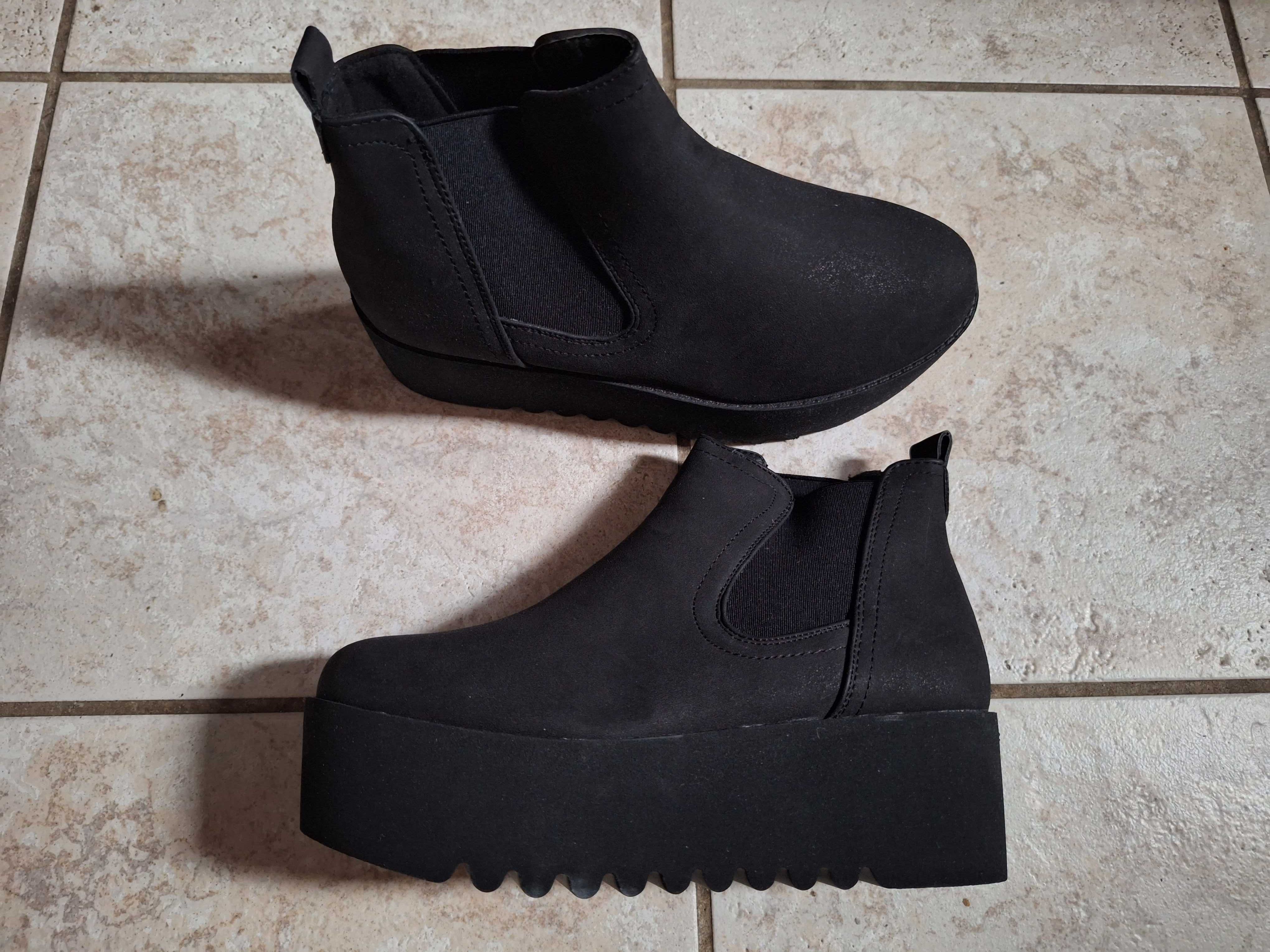 Buty na platformie rozm.38
