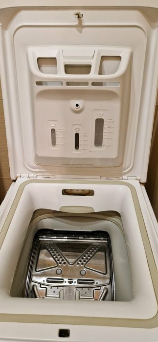 Продам пральну машину Whirpooll