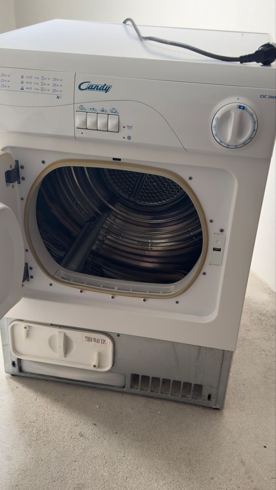 Maquina de secar roupa