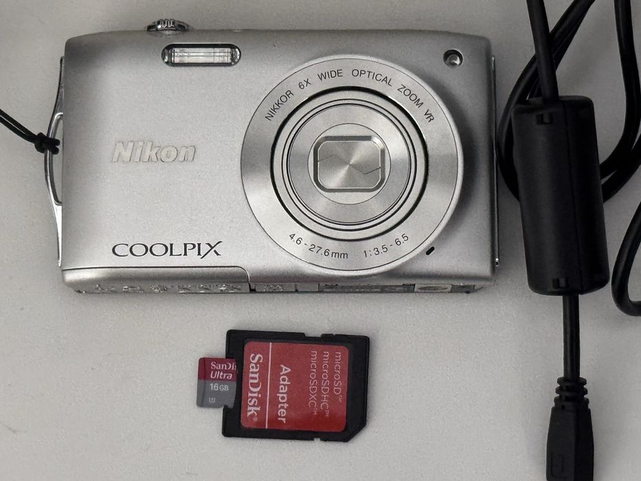 Цифровой фотоаппарат Nikon Coolpix S3300