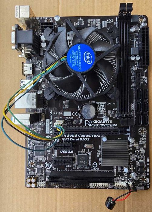 Płyta Gigabyte GA-H97M-HD3 uATX + i5-4460 + be quiet! 350W - komplet!