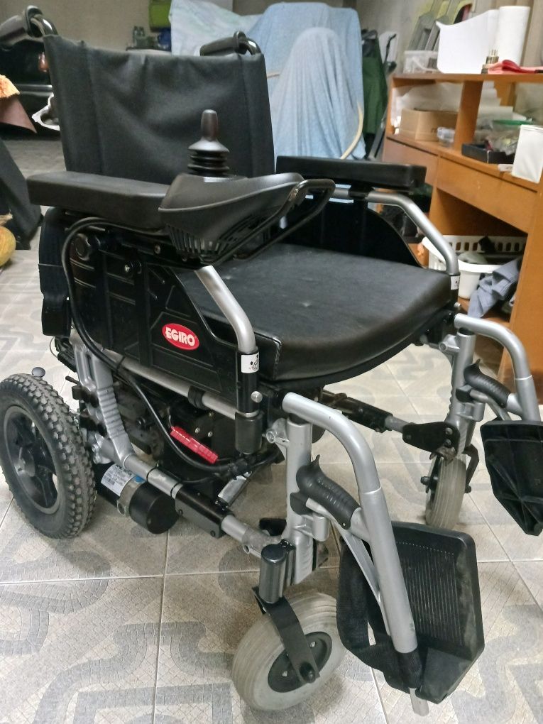Cadeira rodas eletrica egiro