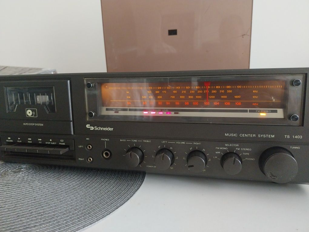 Gramofon schnaider