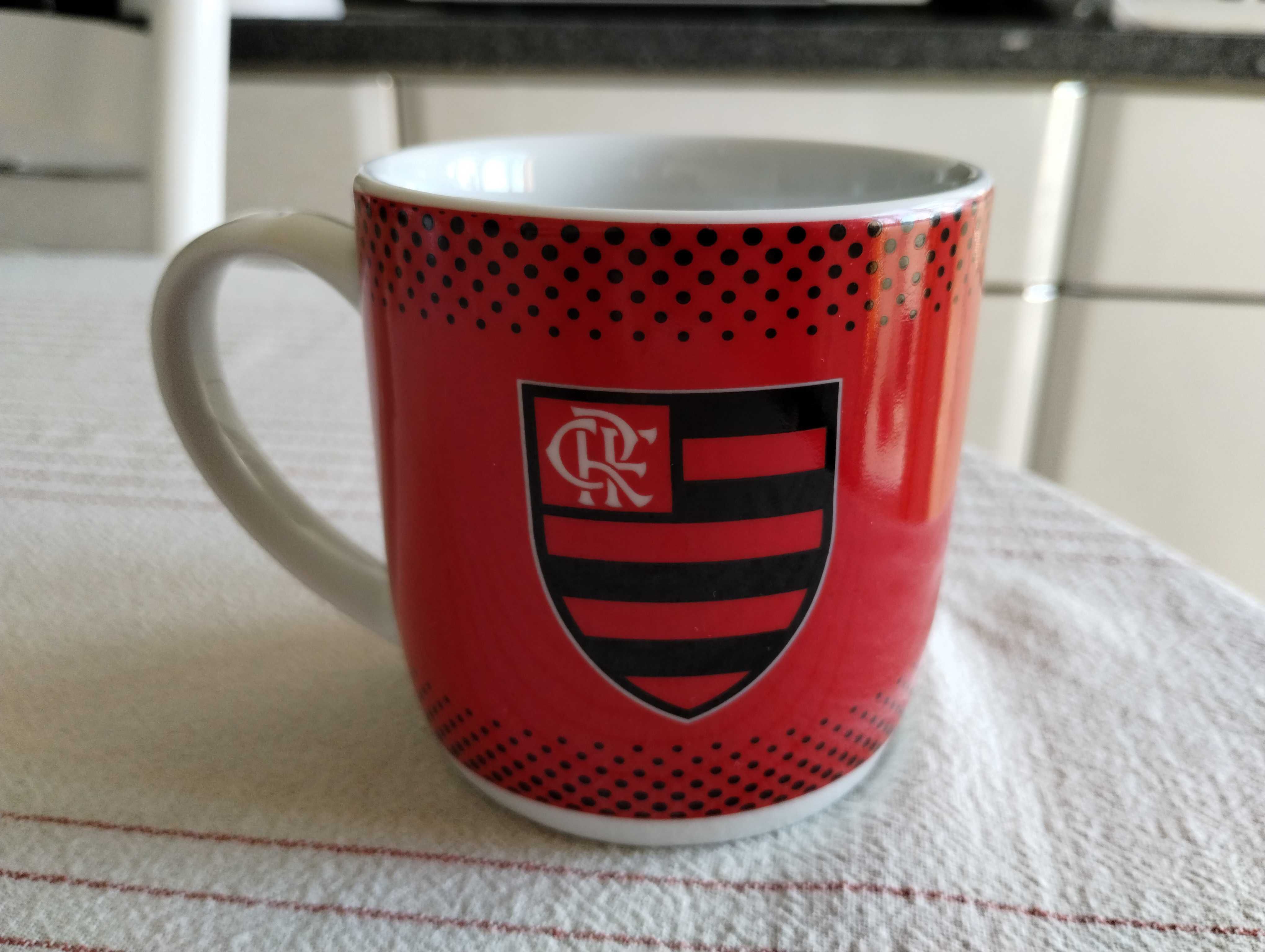 Flamengo Chávena, quadro e peluche