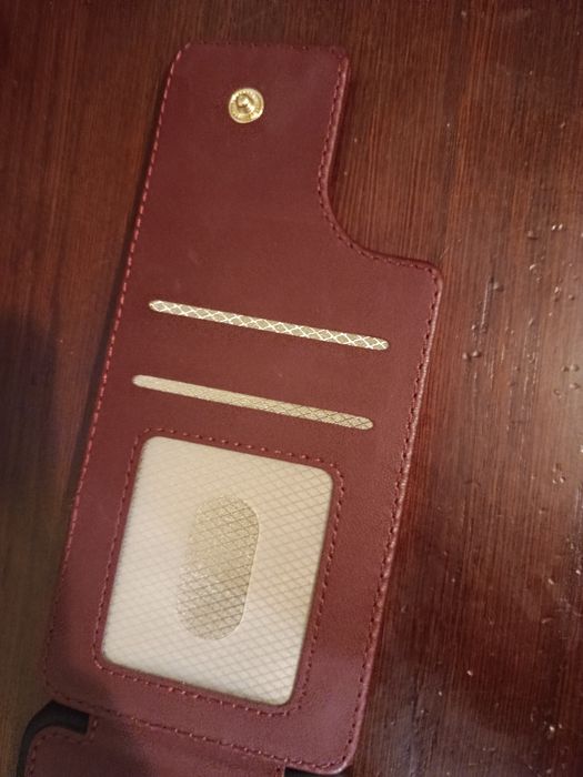 Etui na telefon nowy