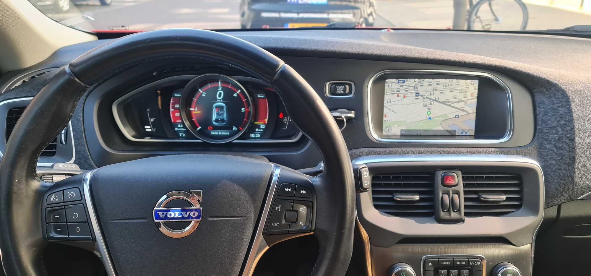 Volvo V40 1.6 D muito estimado