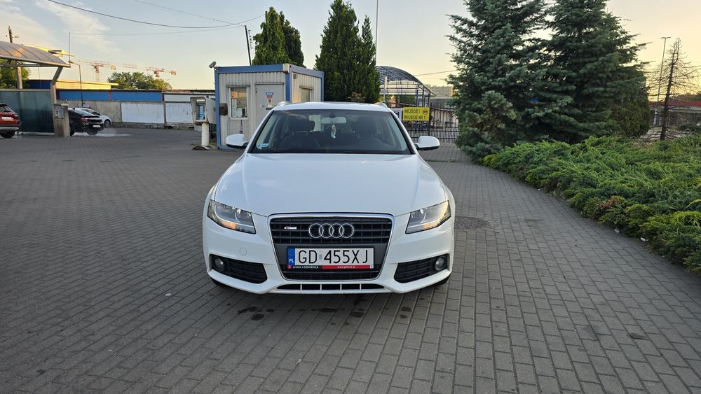 Audi A4 B8 2.0 120KM 2009r