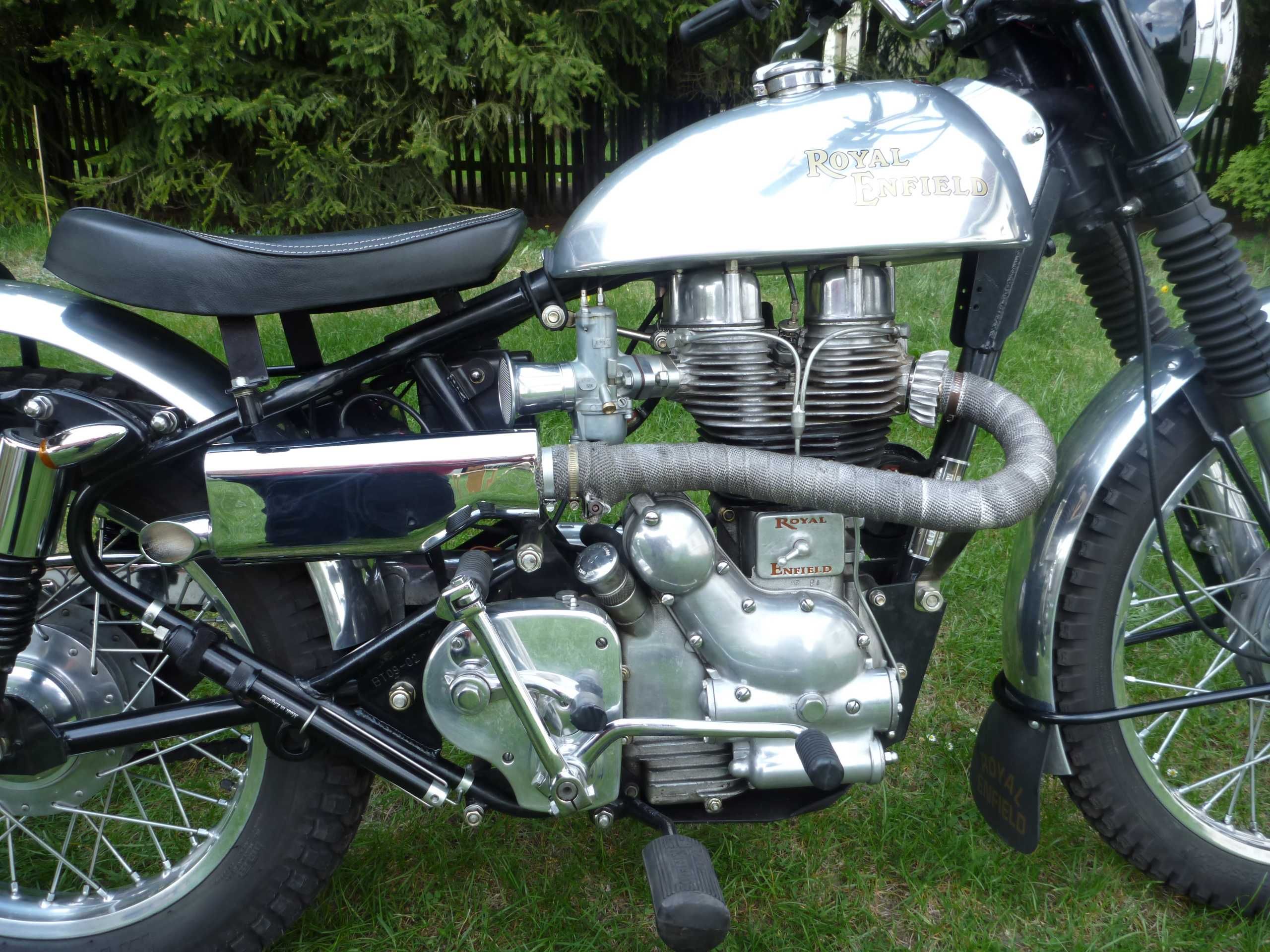 Motocykl Royal Enfield Trial