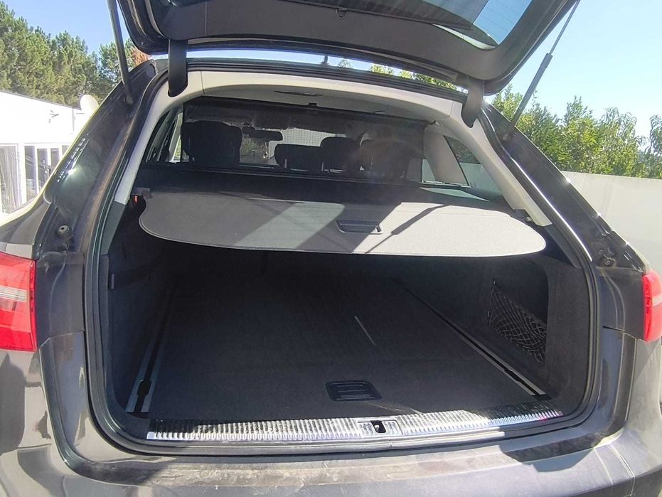 AUDI A6 AVANT 3.0 TDI Versão S Line