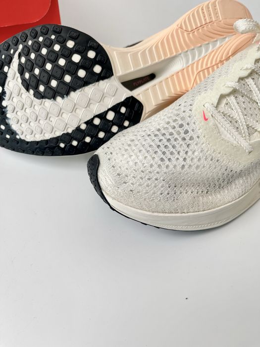 Оригинал Nike ZoomX Vaporfly Next% 3 (DV4130 103) для бега найк зум