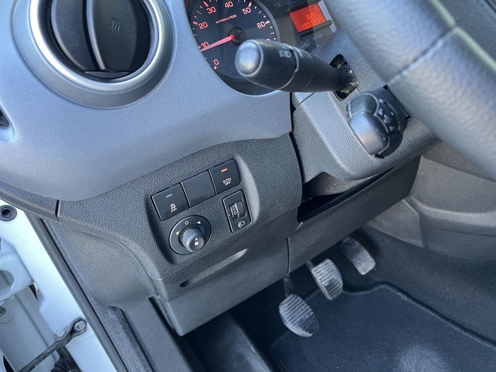 Peugeot Partner 1.6 Hdi 2014’ 130 tys km berlingo