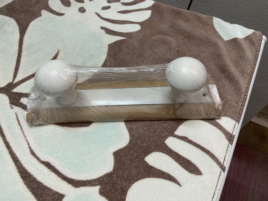 Suporte  para pendurar roupa de parede