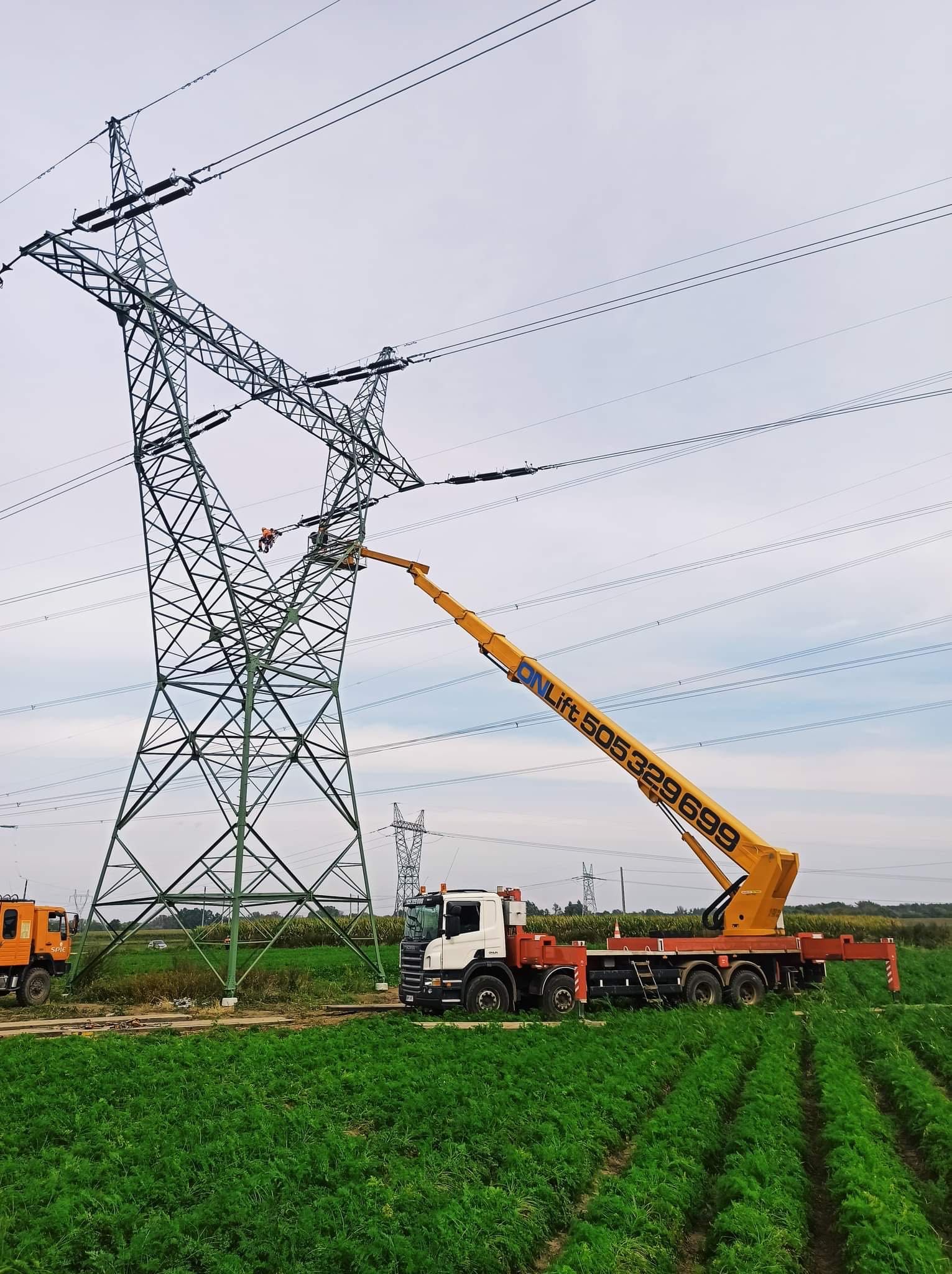 Podnośnik koszowy, zwyżka 45m 4x4, 53m 6x4, 70m 8x6- Wrocław, Katowice