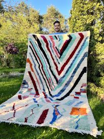 Ręcznie tkany, marokański dywan wełniany