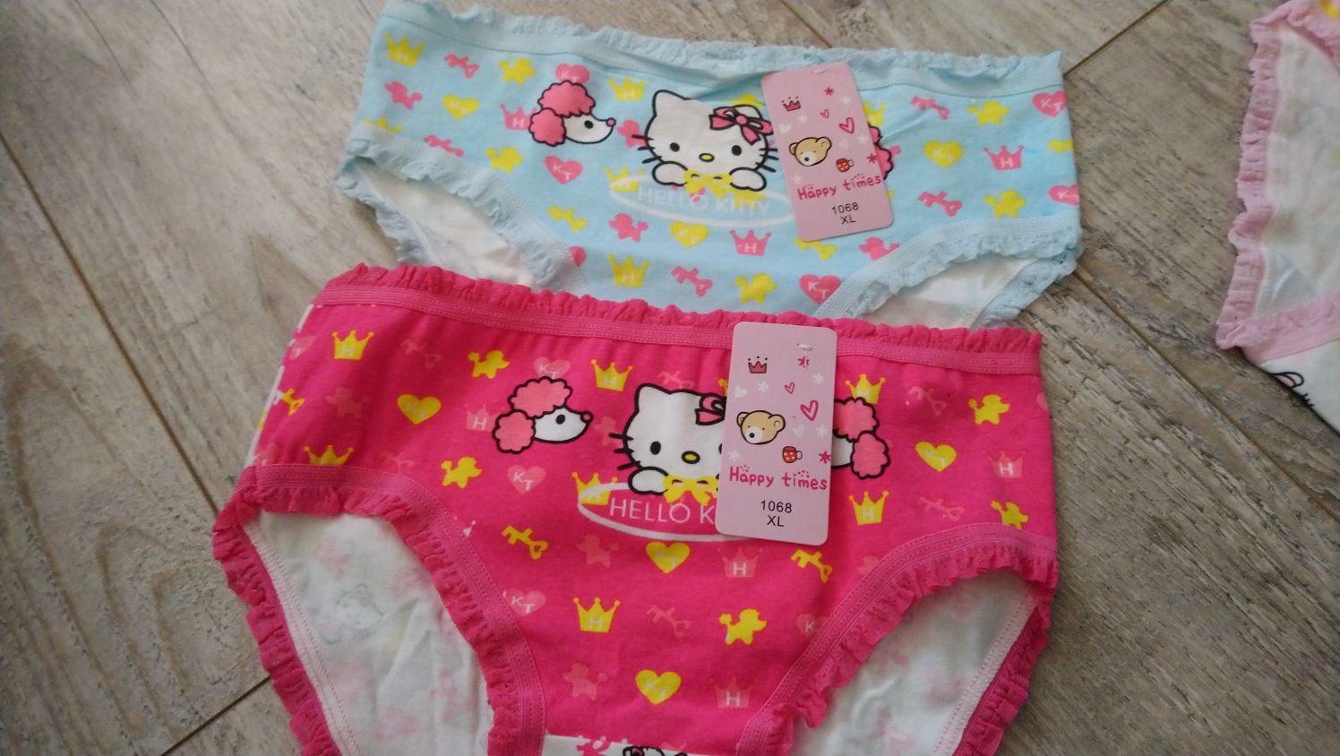 Majtki figi dziewczece - Hello Kitty - 4 pak - rozm 134/140 (XL)