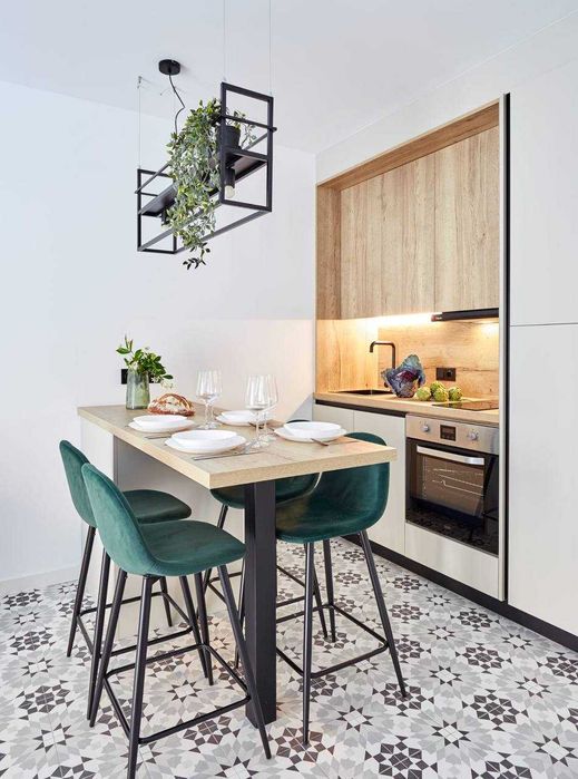 Власник. Продам будівлю 2 квартири біля Барселони та Франції. Льорет.