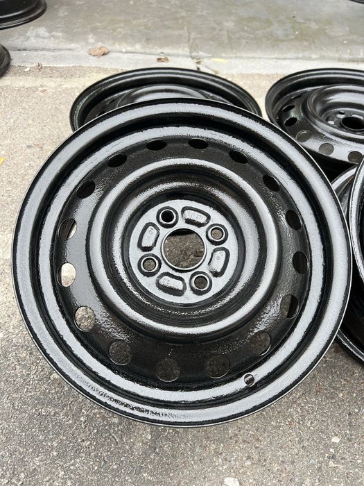 Диски 4/100/R15 dia54,1 Et45 Toyota, HYUNDAI