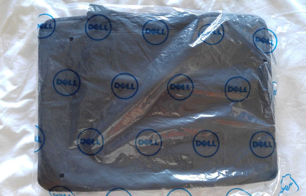 Dell Slipcase 15" (NOVA)