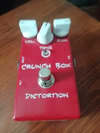 Продам гитарную педаль Distortion M-I EFFECTS. CRUNCH BOX.