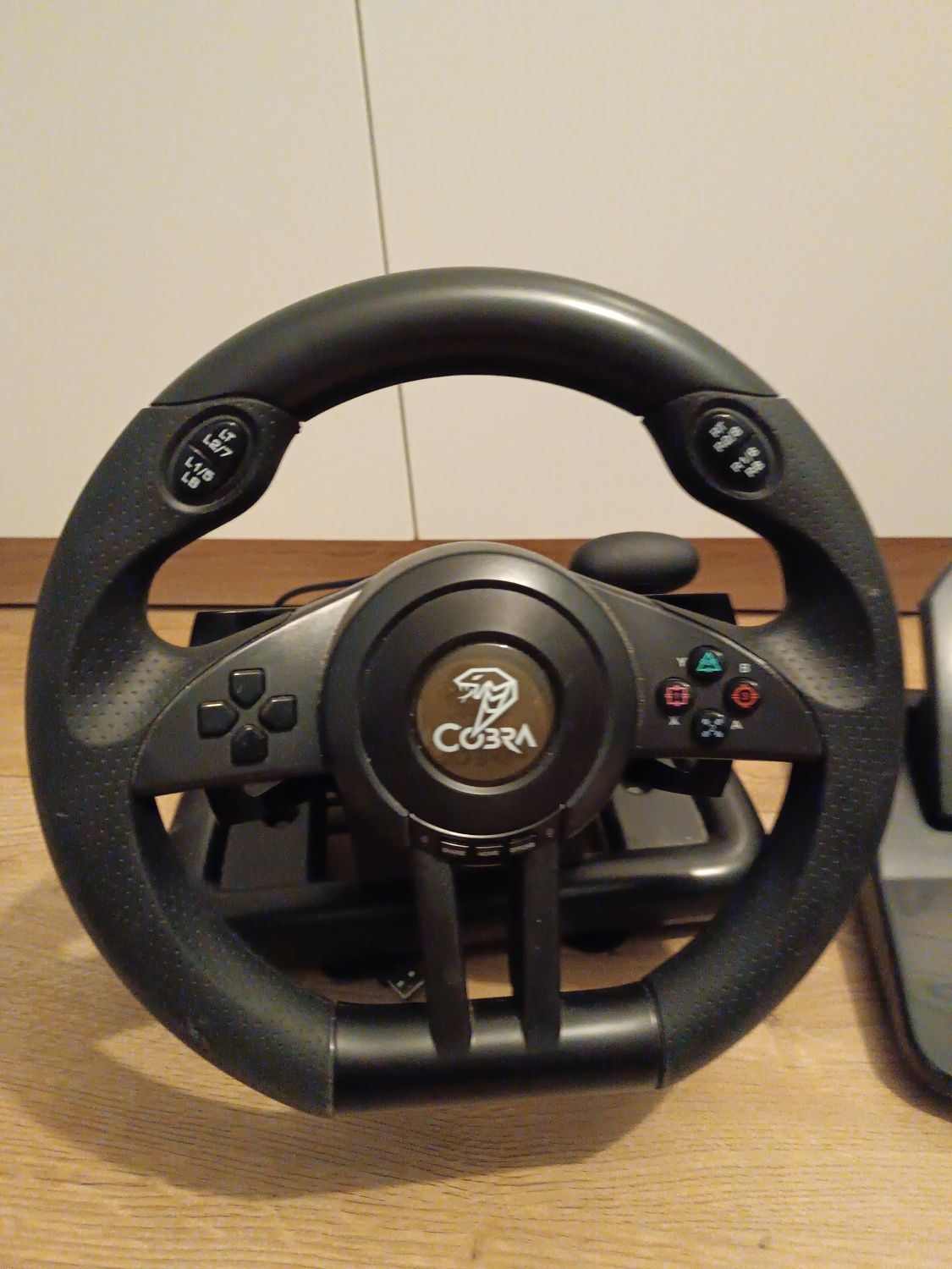 Kierownica Cobra SW2020 MONACO z pedałami do PS4, PS3, Xbox One, PC