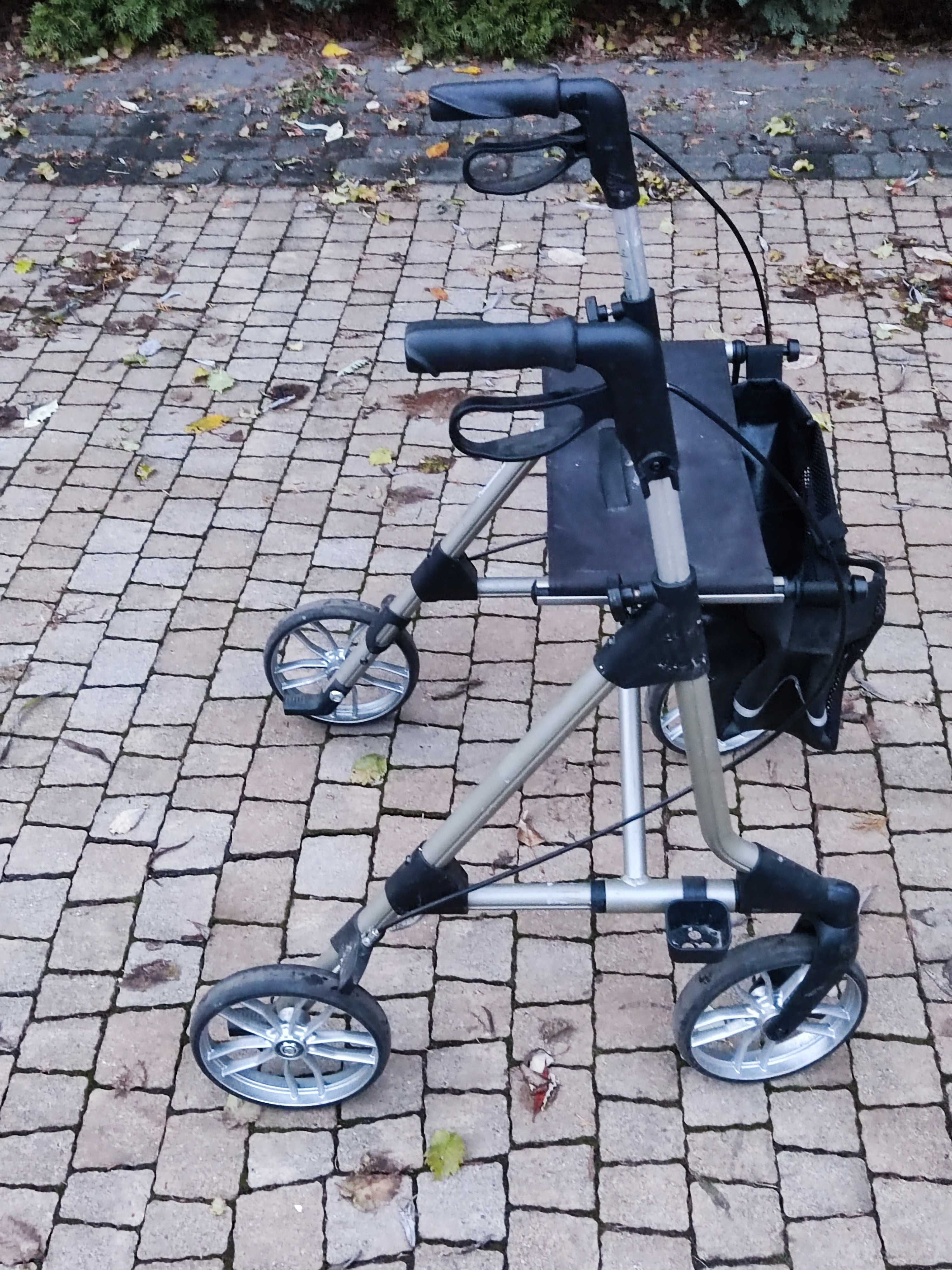 Chodzik, balkonik, rollator