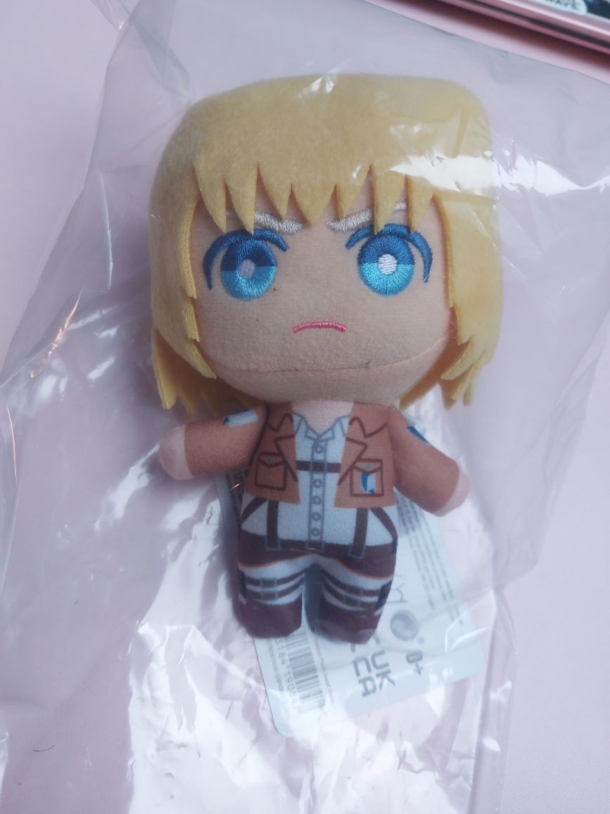 Armin Arlert attack on titan pluszak