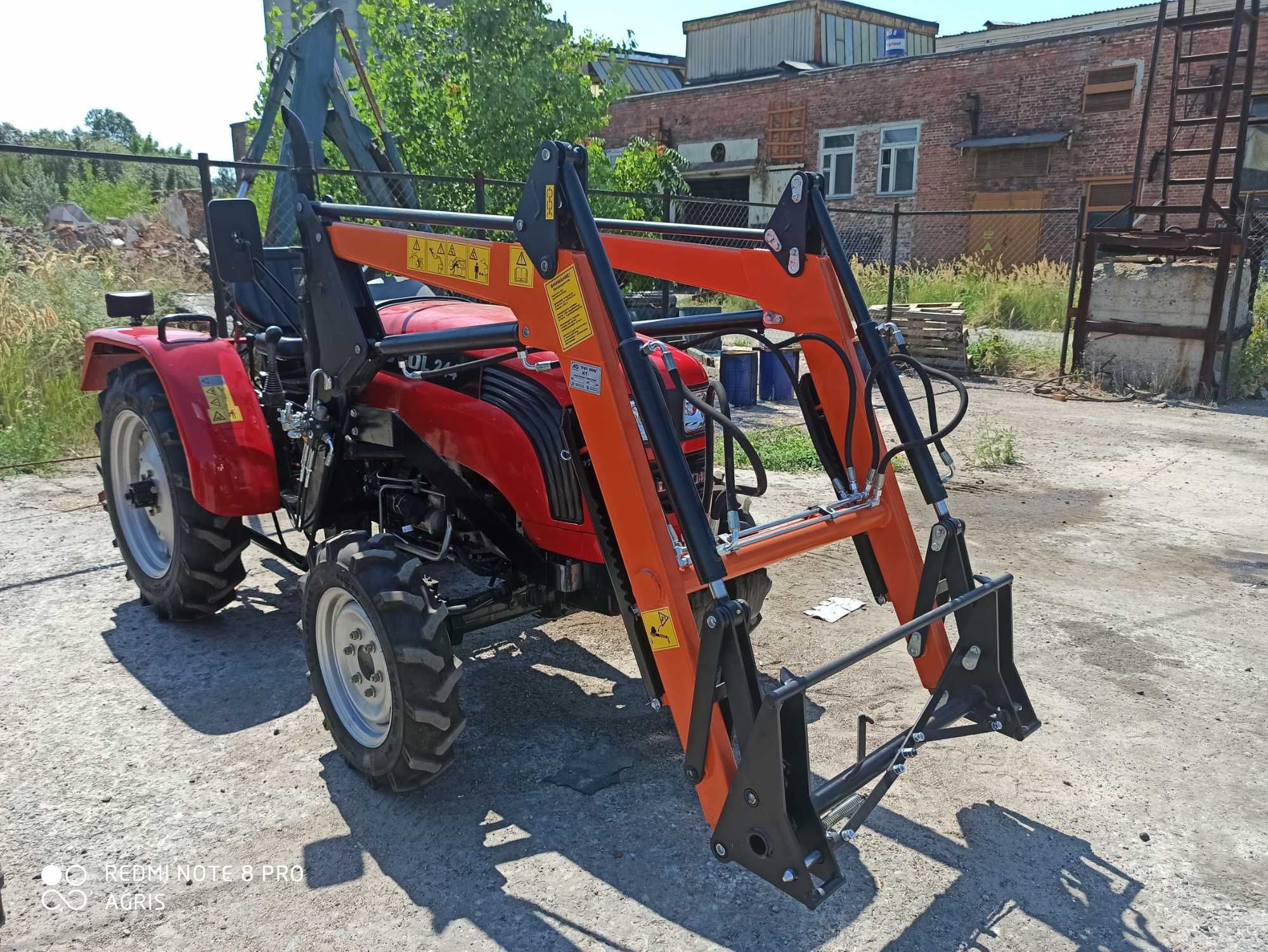 Навантажувач НТ-500J на міні трактори Lovol. Foton. Кentavr та інші.