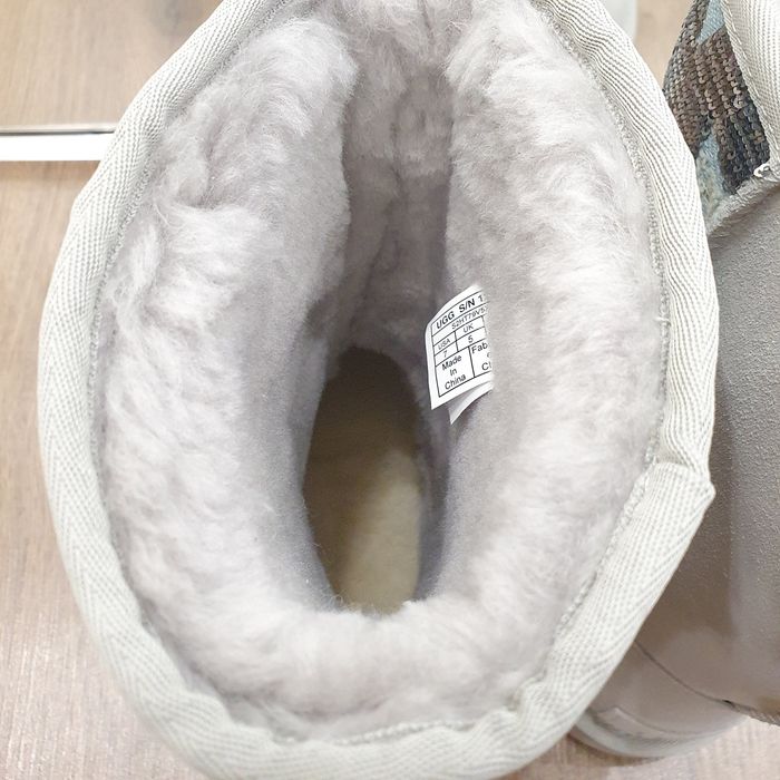 UGG Classic Short Sequin