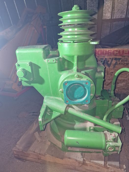 Центральный редуктор комбайна John Deere 9500, 9600