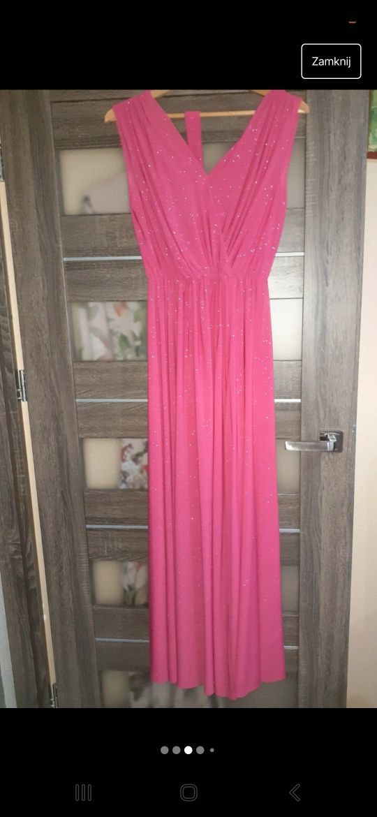 Różowa długa sukienka z brokatem