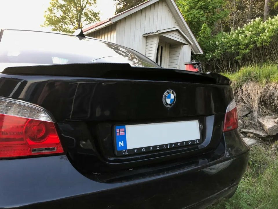 Lotka dokładka spoiler BMW E60 (M4 LOOK) czarny połysk