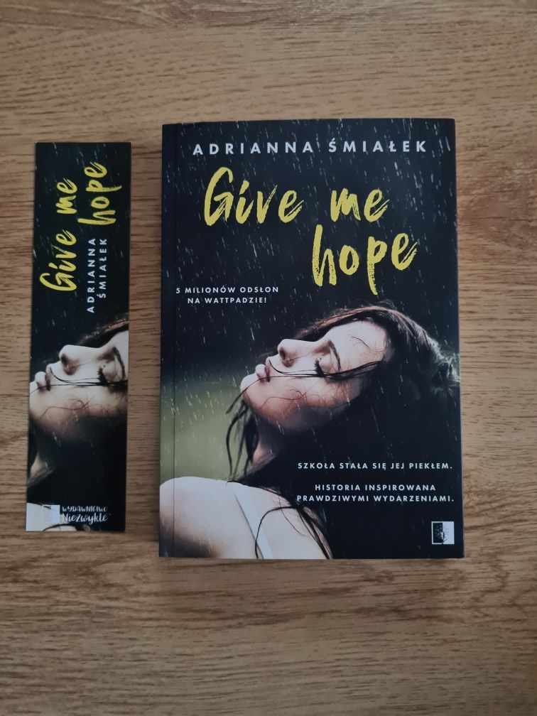 Książka Give me hope - Adrianna Śmiałek