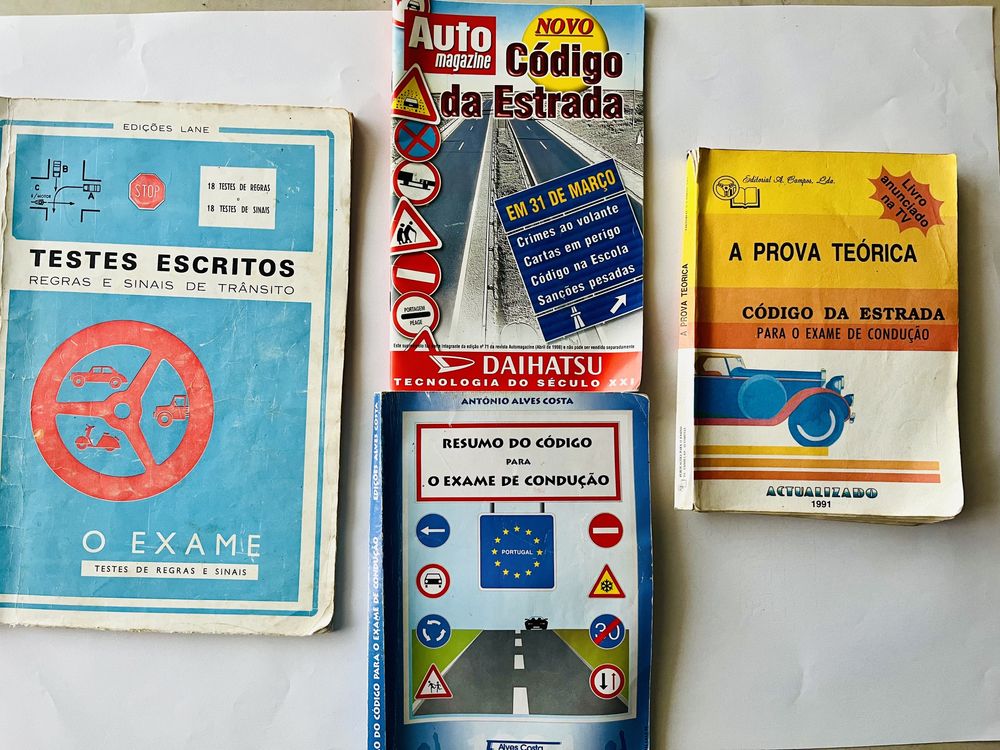 Antigos livros Código da Estrada para coleccão (portes incluidos)