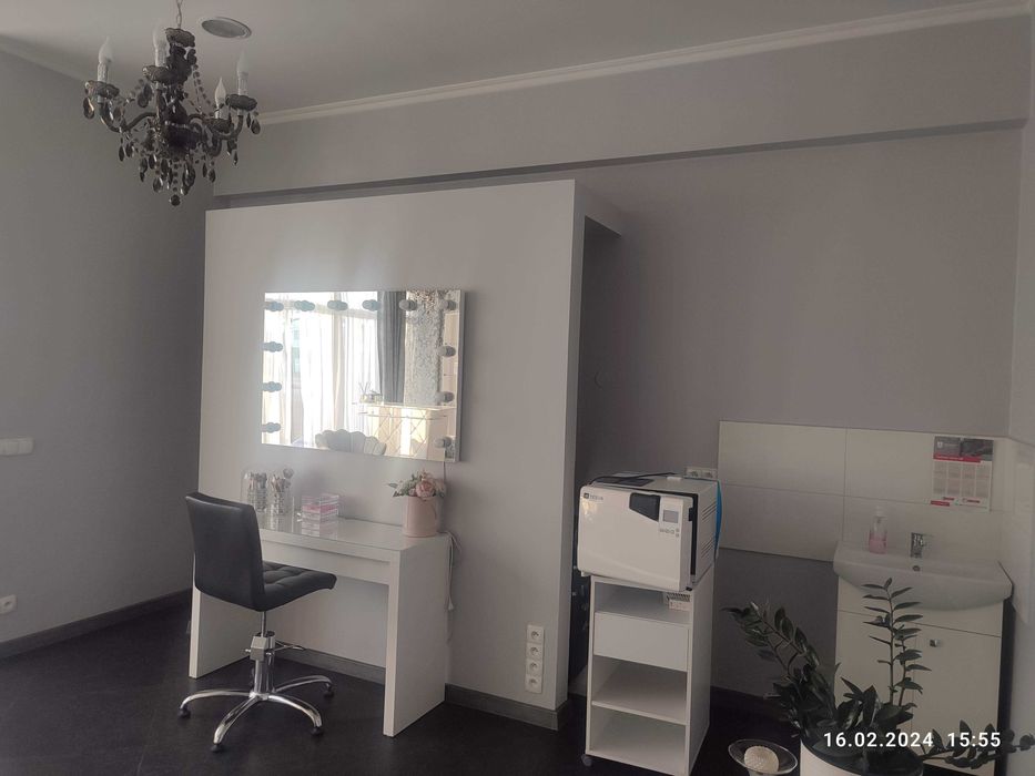 Wynajmę lokal  ok. 25m2 Łowicz Starzyńskiego 1