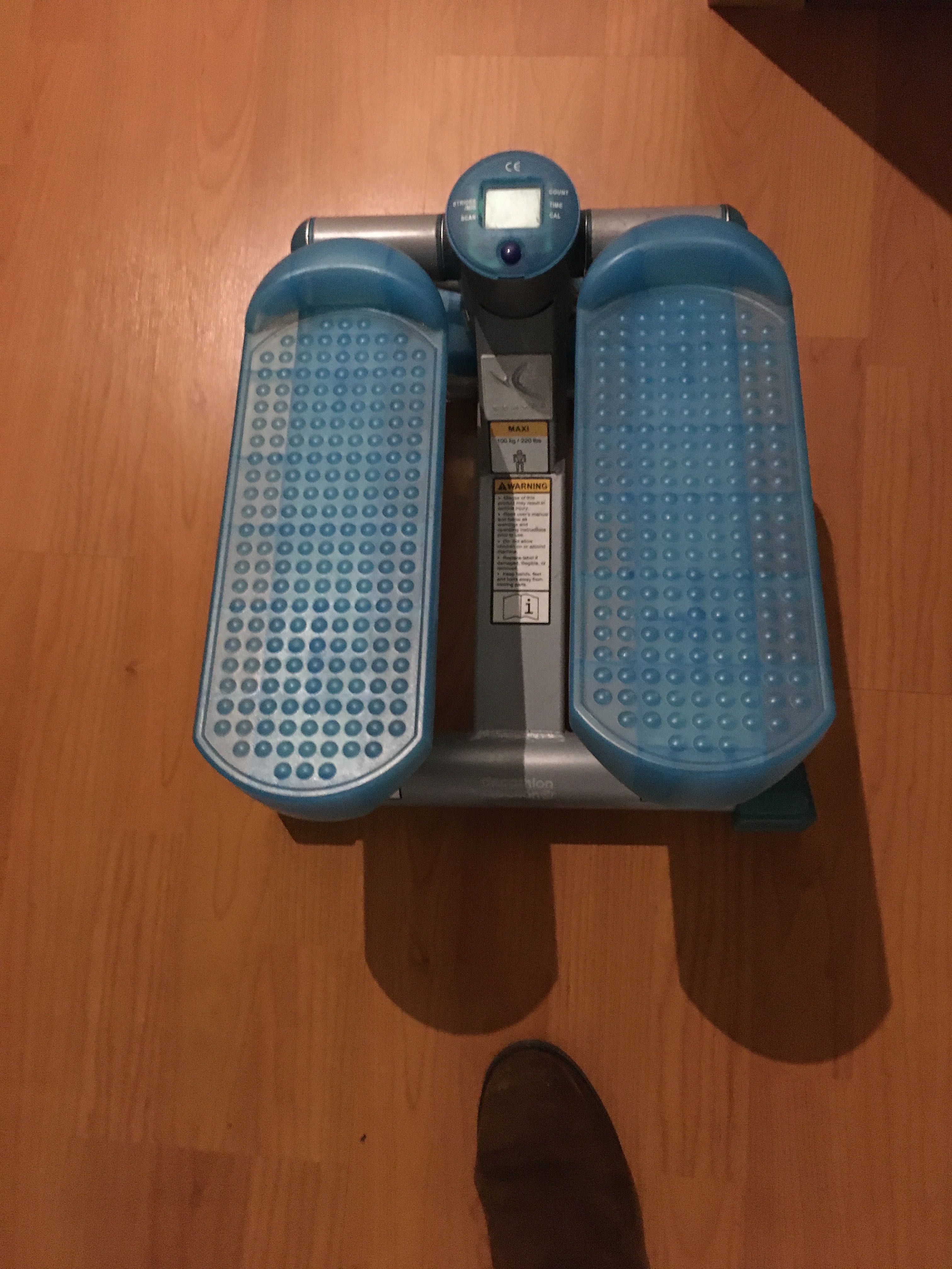 Mini Stepper para treino cardio e muscular dos membros inferiores.
