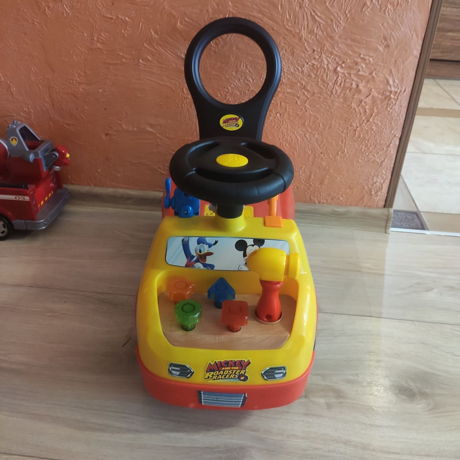 Jeździk Mickey car