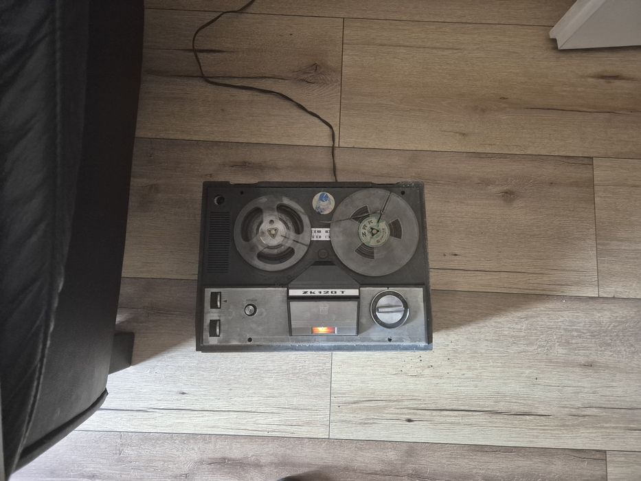Magnetofon szpulowy Unitra ZRK